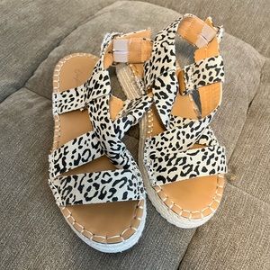 Qupid Platform Sandals